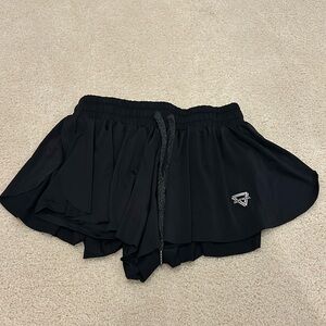 Keiki Kona black flowy shorts